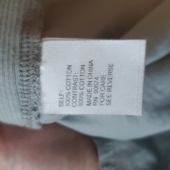 Boston Proper sz 10 100% cotton gray button down with stretch side panels - Picture 12 of 13